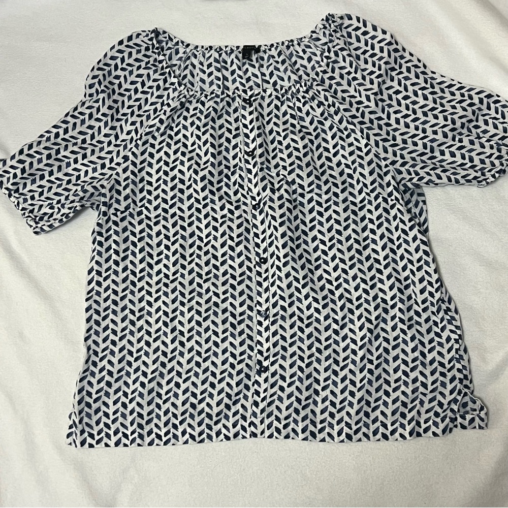 talbots 100% linen button down top - Picture 2 of 8